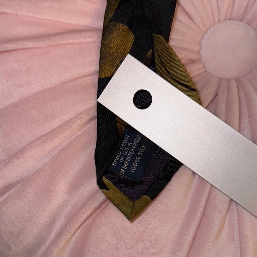 LANDS’ END Direct Merchant Men’s Necktie - 100% Silk Men's Tie - EUC - Picture 7 of 7